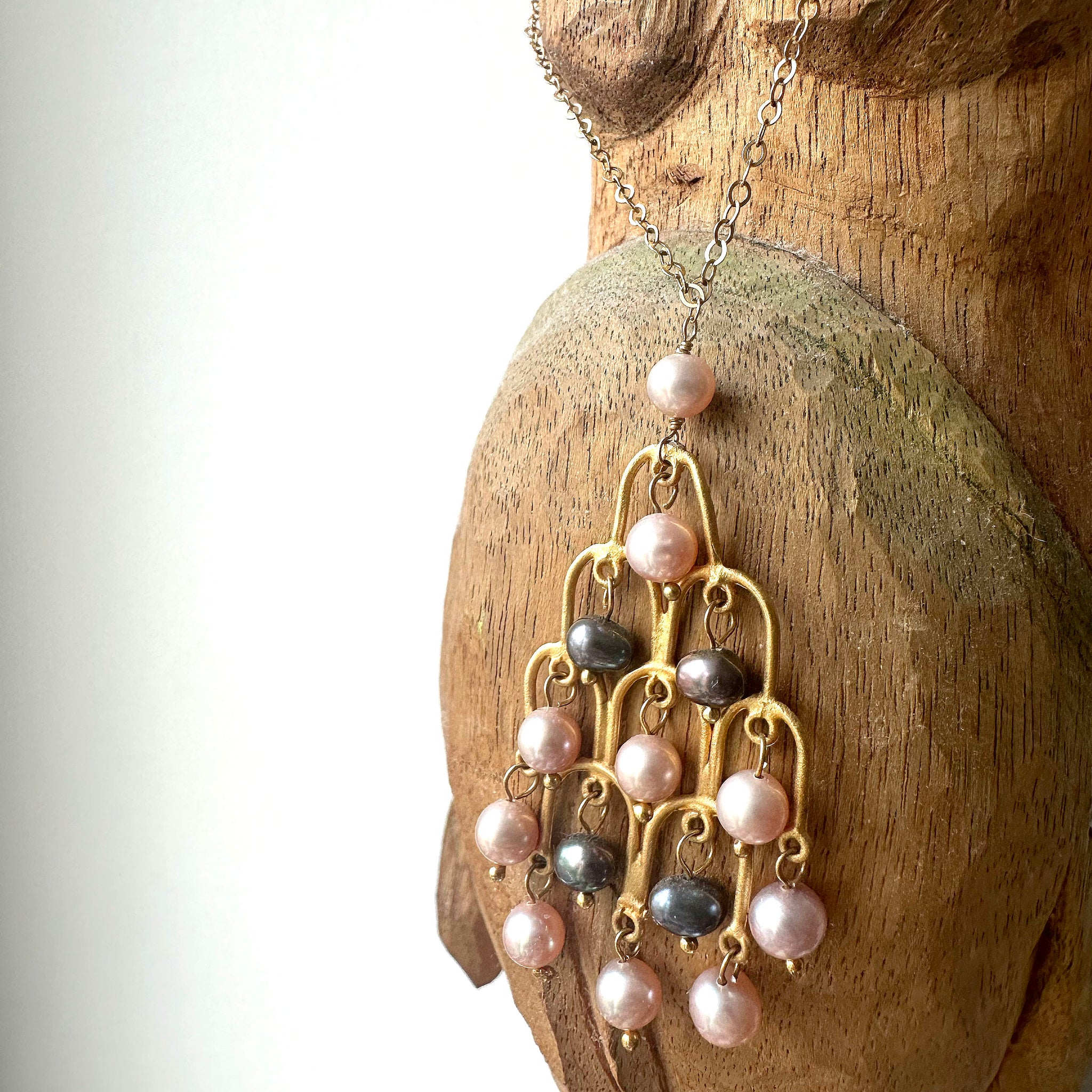 Framed Pearl Chain