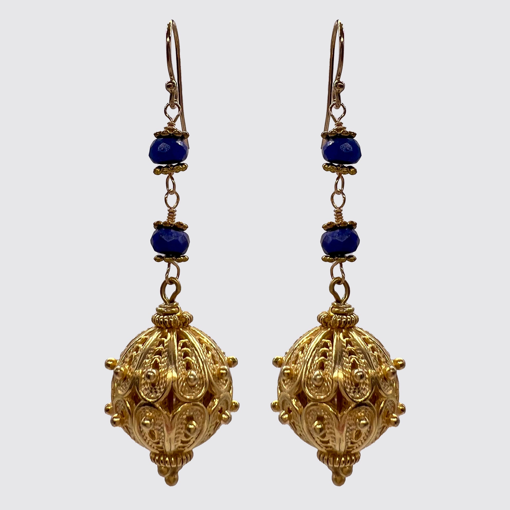 Dangle Earring with Lapis Lazuli and vintage handmade Bead