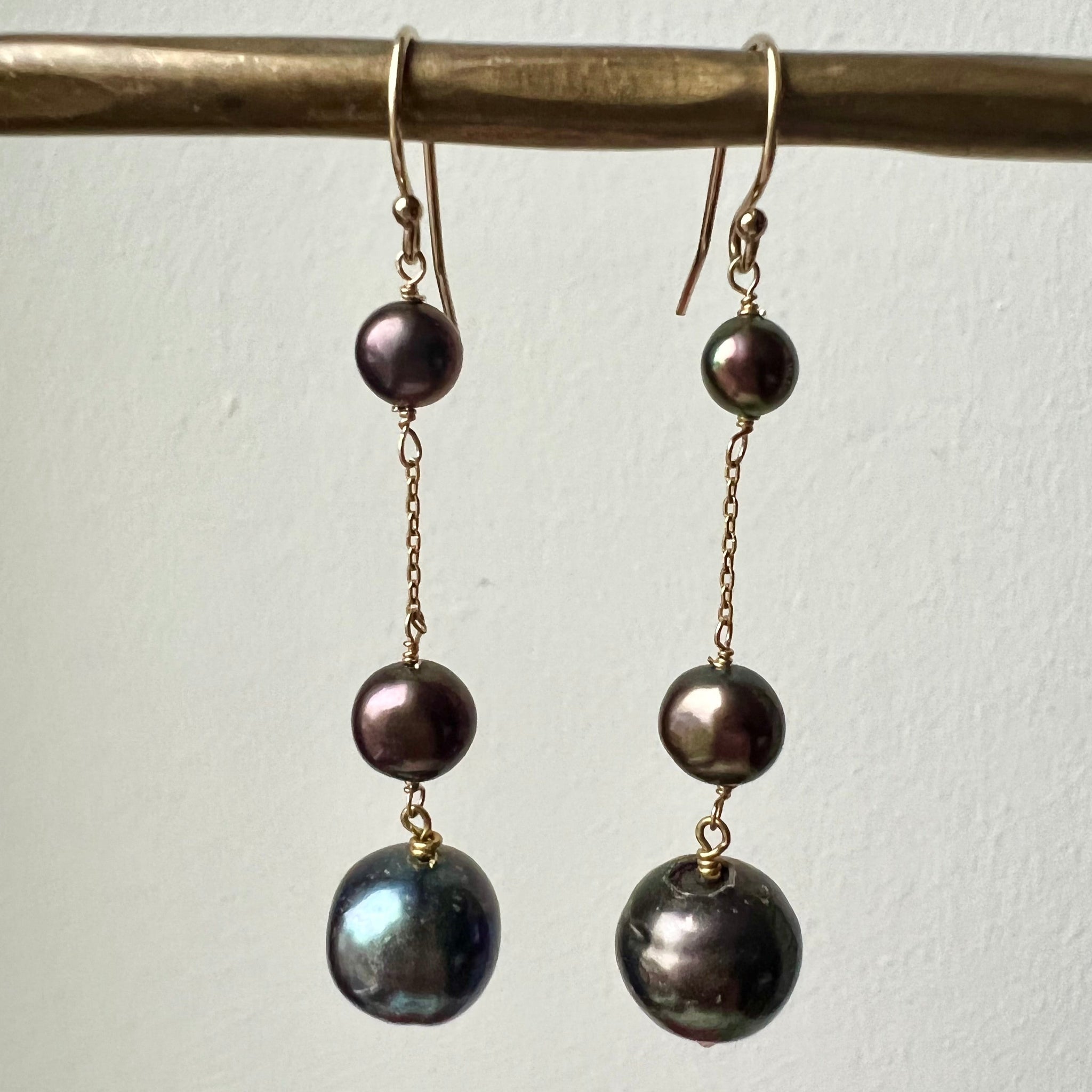 Dangle Earring on Chain with Freshwater Pearls