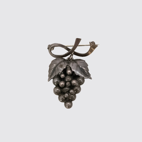 Mexican Sterling Grapes Pin