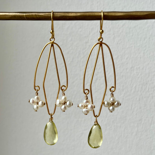 Freshwater pearl flowers and hanging Citrine Briolet Earring